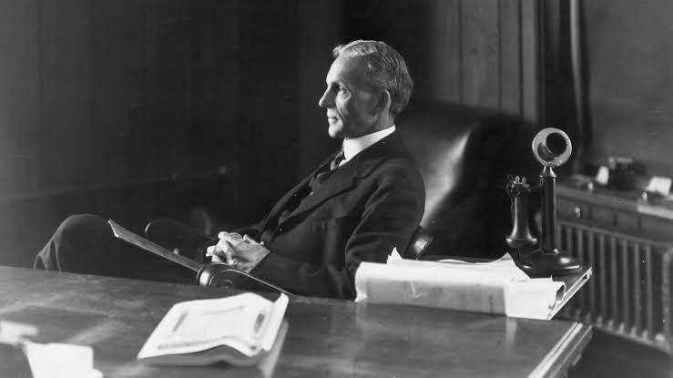9 Lessons from Henry Ford's $5 Day Decision
